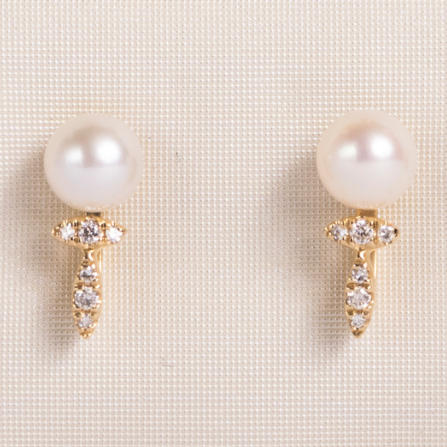 Diamond Pearl Earrings